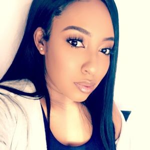 Meet your Posher, Siani